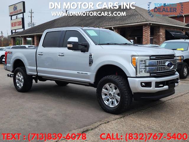2017 Ford F-250 Super Duty Platinum 4WD photo