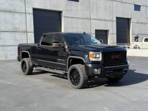 2017 GMC Sierra 2500HD Denali 4WD photo