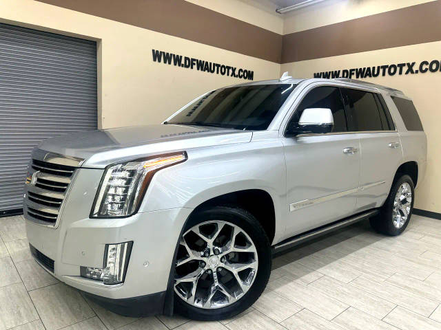 2017 Cadillac Escalade Platinum 4WD photo