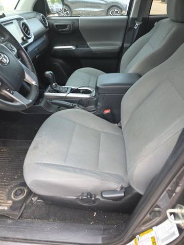 2017 Toyota Tacoma SR5 RWD photo