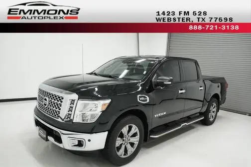 2017 Nissan Titan SV RWD photo