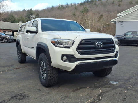 2017 Toyota Tacoma TRD Off Road 4WD photo