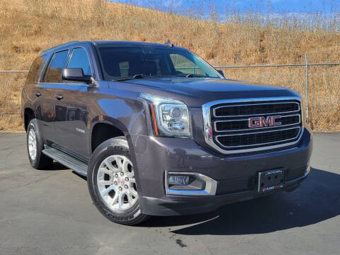 2017 GMC Yukon SLT RWD photo