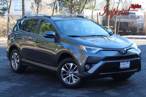 2017 Toyota RAV4 XLE AWD photo
