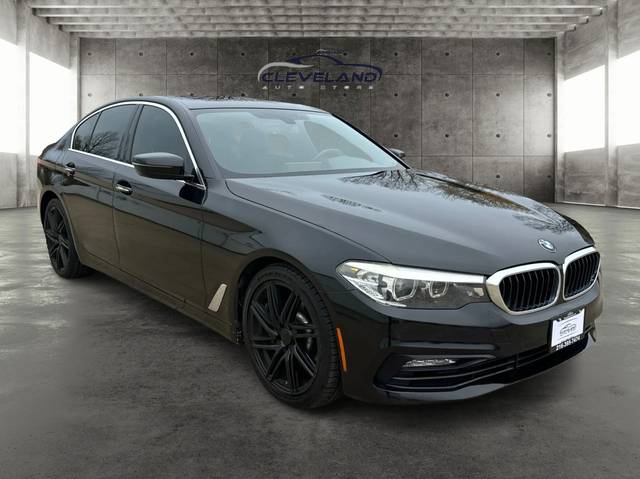 2017 BMW 5 Series 530i xDrive AWD photo