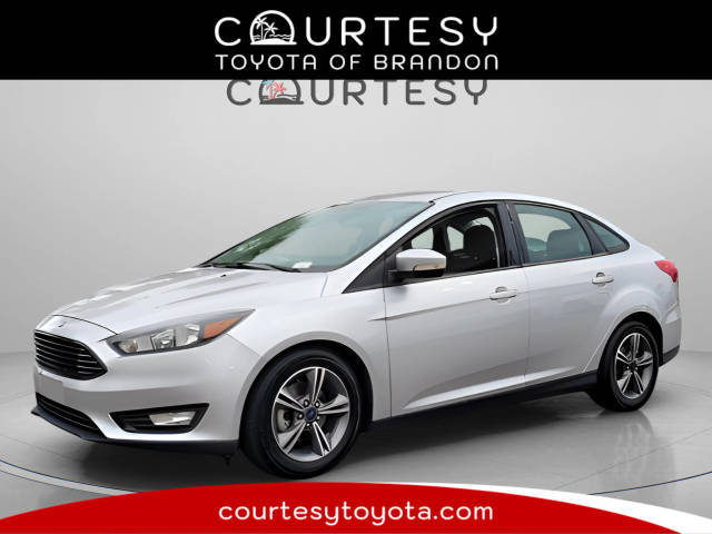 2017 Ford Focus SE FWD photo