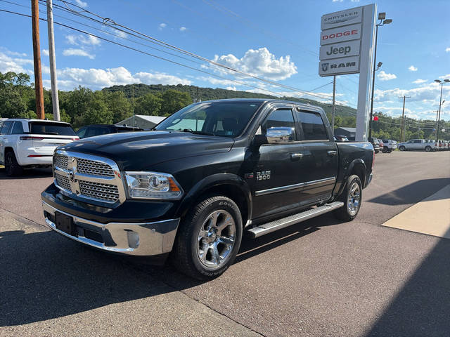 2017 Ram 1500 Laramie 4WD photo