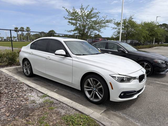 2017 BMW 3 Series 330i RWD photo