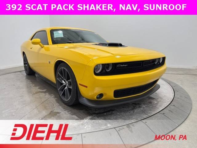 2017 Dodge Challenger 392 Hemi Scat Pack Shaker RWD photo