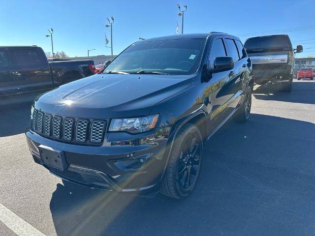 2017 Jeep Grand Cherokee Altitude 4WD photo