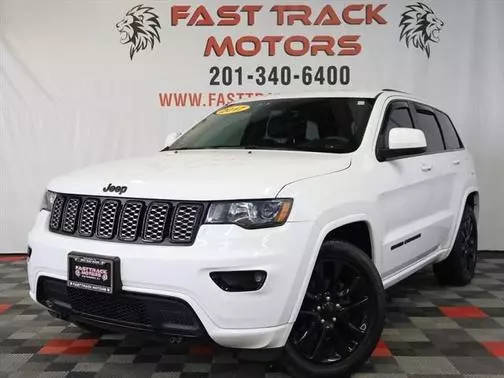 2017 Jeep Grand Cherokee Altitude 4WD photo