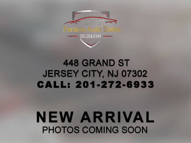 2017 GMC Yukon SLE 4WD photo