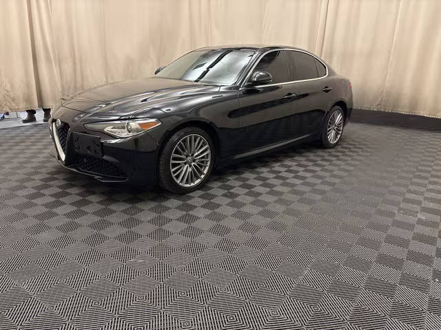 2017 Alfa Romeo Giulia Ti AWD photo