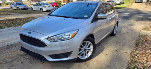 2015 Ford Focus SE FWD photo