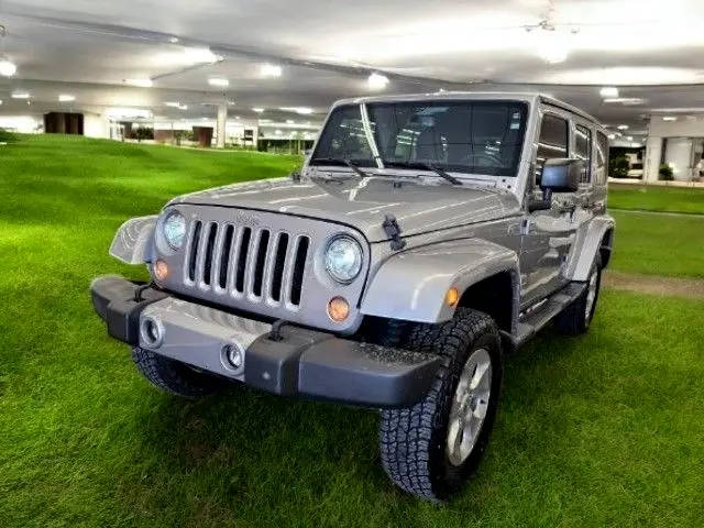 2017 Jeep Wrangler Unlimited Sahara 4WD photo