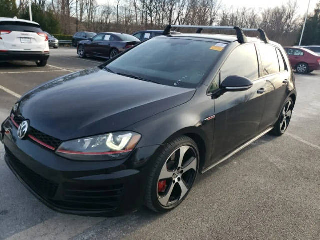 2017 Volkswagen Golf GTI SE FWD photo