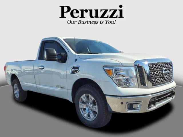 2017 Nissan Titan SV 4WD photo