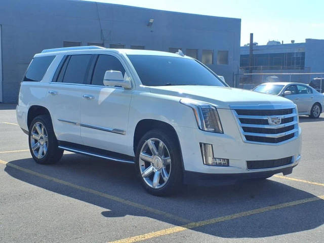 2017 Cadillac Escalade Luxury 4WD photo