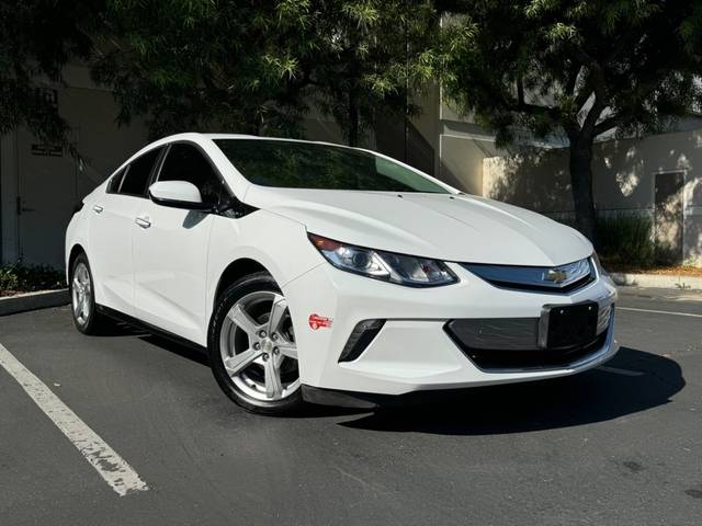 2017 Chevrolet Volt LT FWD photo