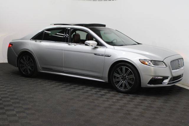 2017 Lincoln Continental Reserve FWD photo