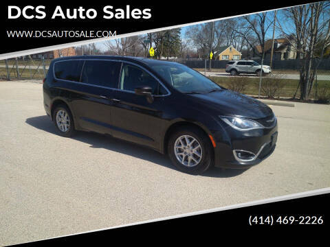 2017 Chrysler Pacifica Minivan Touring Plus FWD photo