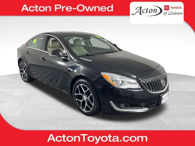 2017 Buick Regal Sport Touring FWD photo