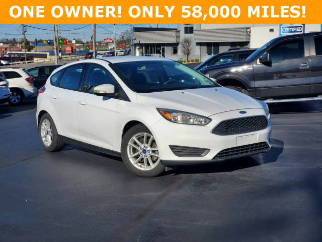 2017 Ford Focus SE FWD photo