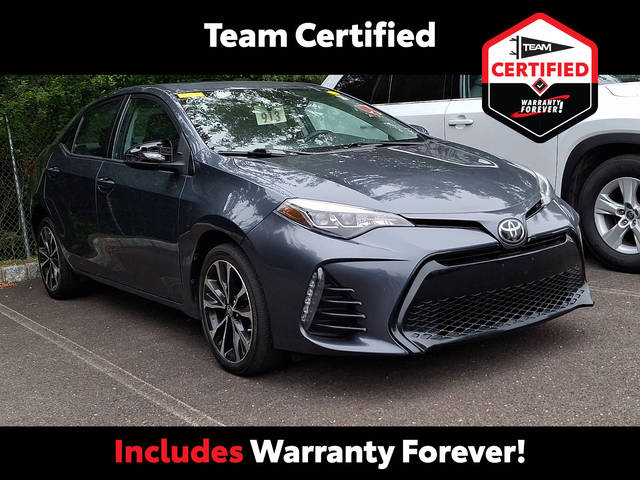 2017 Toyota Corolla XSE FWD photo