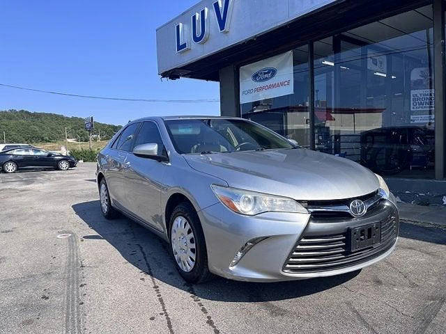 2017 Toyota Camry LE FWD photo