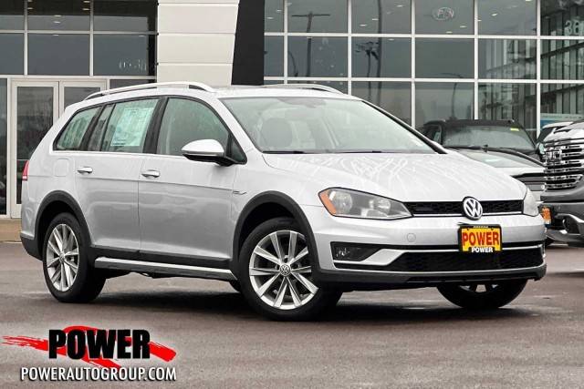 2017 Volkswagen Golf Alltrack SE AWD photo
