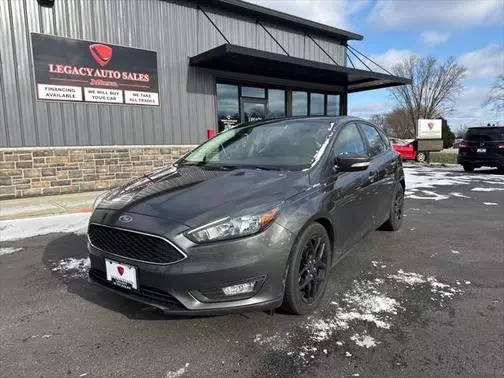 2016 Ford Focus SE FWD photo