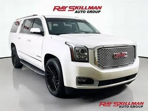 2017 GMC Yukon XL Denali 4WD photo