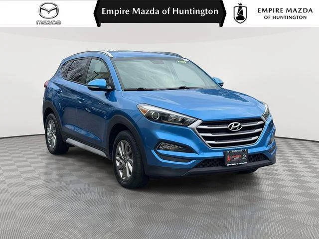 2017 Hyundai Tucson SE Plus AWD photo