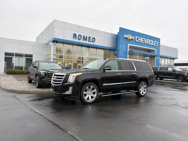 2017 Cadillac Escalade ESV Premium Luxury 4WD photo