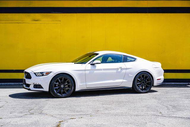 2017 Ford Mustang EcoBoost Premium RWD photo