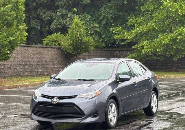 2017 Toyota Corolla LE FWD photo