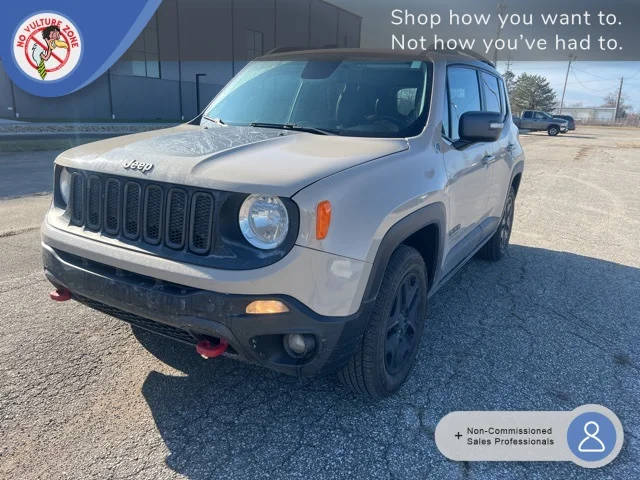 2017 Jeep Renegade Deserthawk 4WD photo