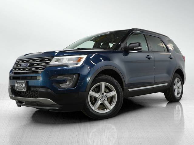 2017 Ford Explorer XLT 4WD photo