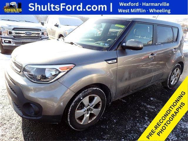 2017 Kia Soul Base FWD photo