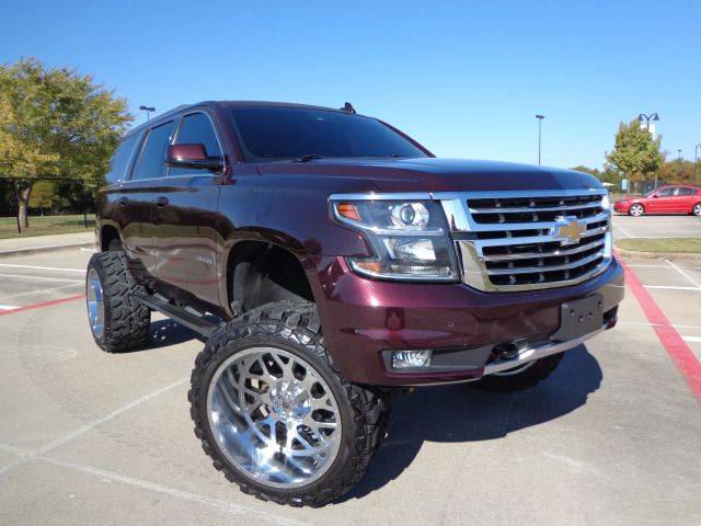 2017 Chevrolet Tahoe LT 4WD photo