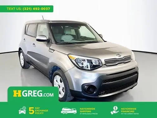 2017 Kia Soul Base FWD photo