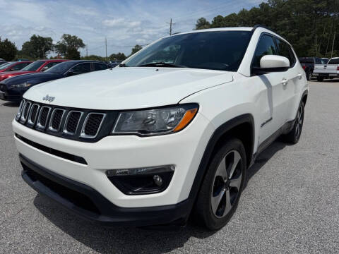 2017 Jeep Compass Latitude FWD photo