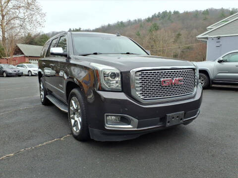 2017 GMC Yukon Denali 4WD photo