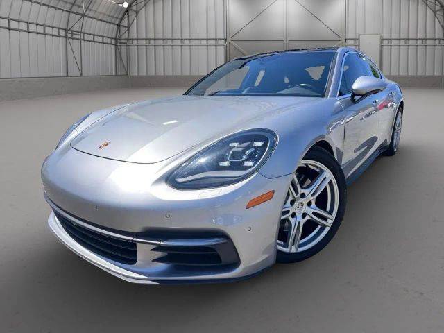 2017 Porsche Panamera 4S AWD photo