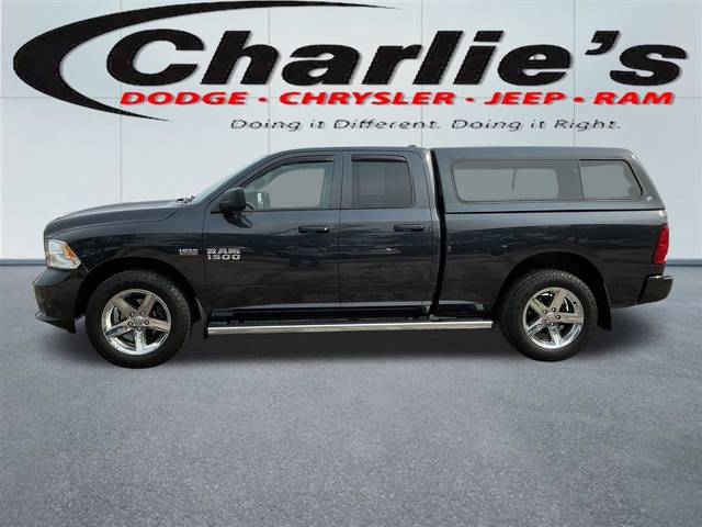 2017 Ram 1500 Express 4WD photo