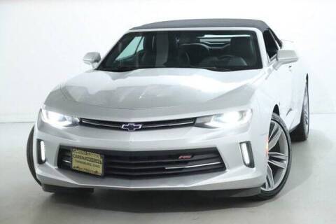 2017 Chevrolet Camaro 2LT RWD photo
