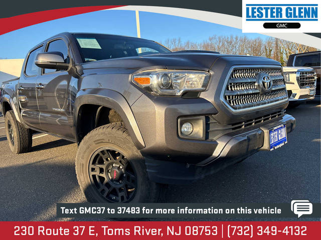 2017 Toyota Tacoma TRD Sport 4WD photo