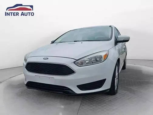2017 Ford Focus SE FWD photo