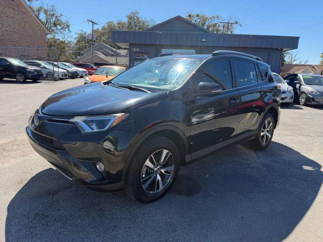 2017 Toyota RAV4 XLE FWD photo