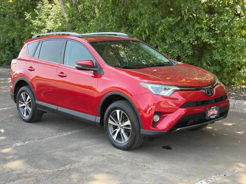 2017 Toyota RAV4 XLE AWD photo